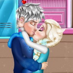 Elsa and Jack's Secret College Kissing Game - Avoid Olaf and Sven!